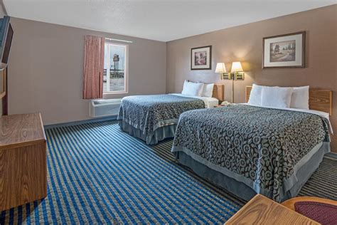 days inn official website.
